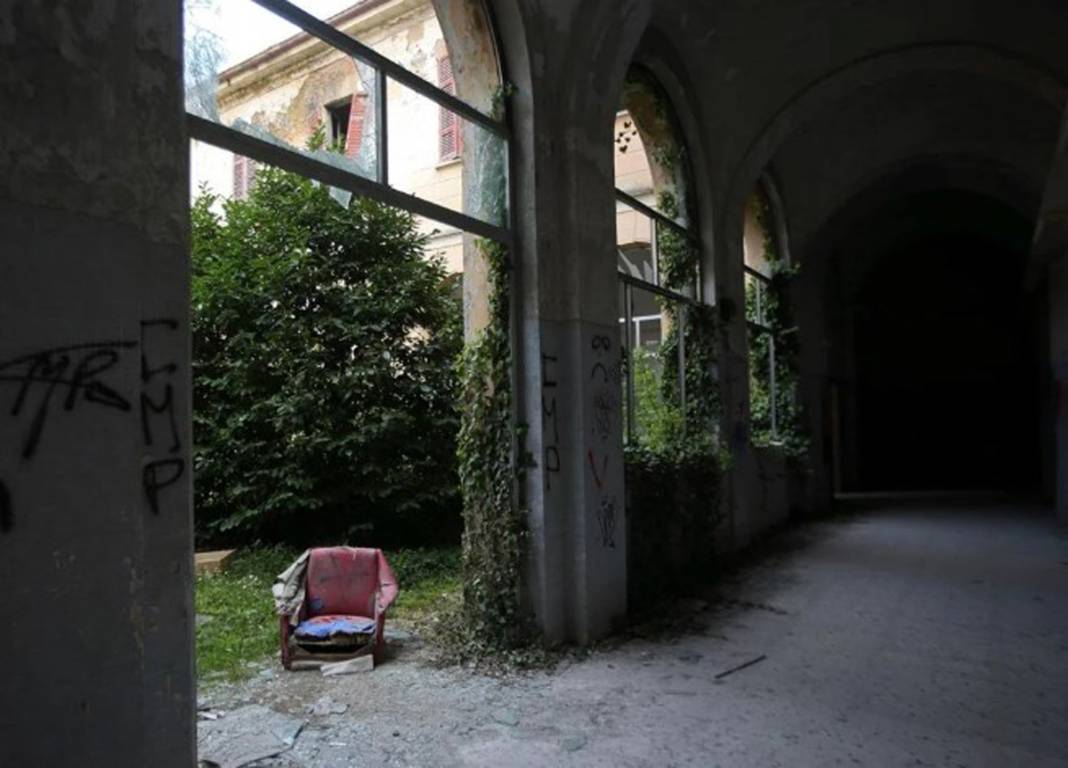 'Ölüm Adası' tatilcilerin yeni mekanı: Toprağı insan küllerinden oluşuyor 8